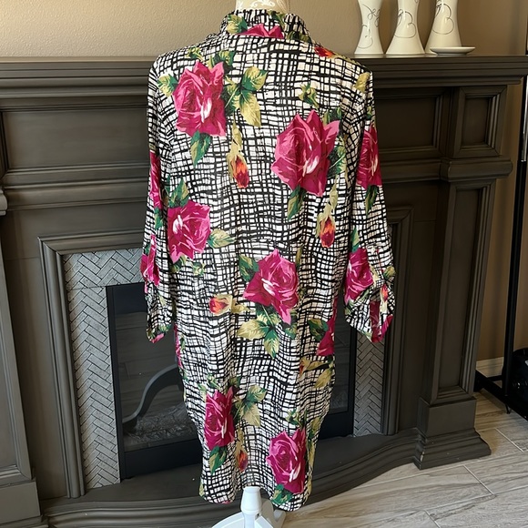 • Vincente lightweight floral patterned top, L • - Picture 8 of 9